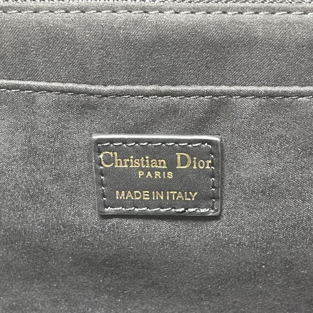 Christian Dior BOOK TOTE series black and white with printed embroidered handbag Christian Dior BOOK TOTE series black and white with printed embroidered handbag