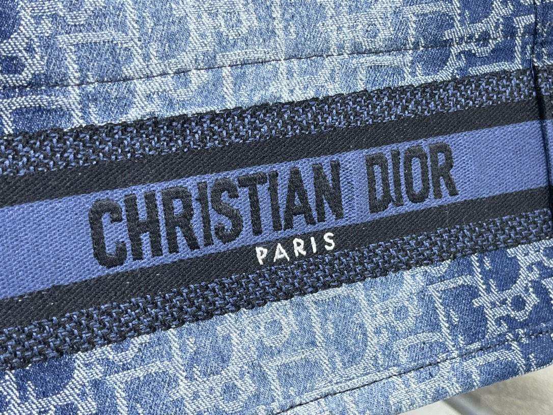 Christian Dior DIOR OBLIQUE printed embroidered high-quality cowhide leather bag Christian Dior DIOR OBLIQUE printed embroidered high-quality cowhide leather bag