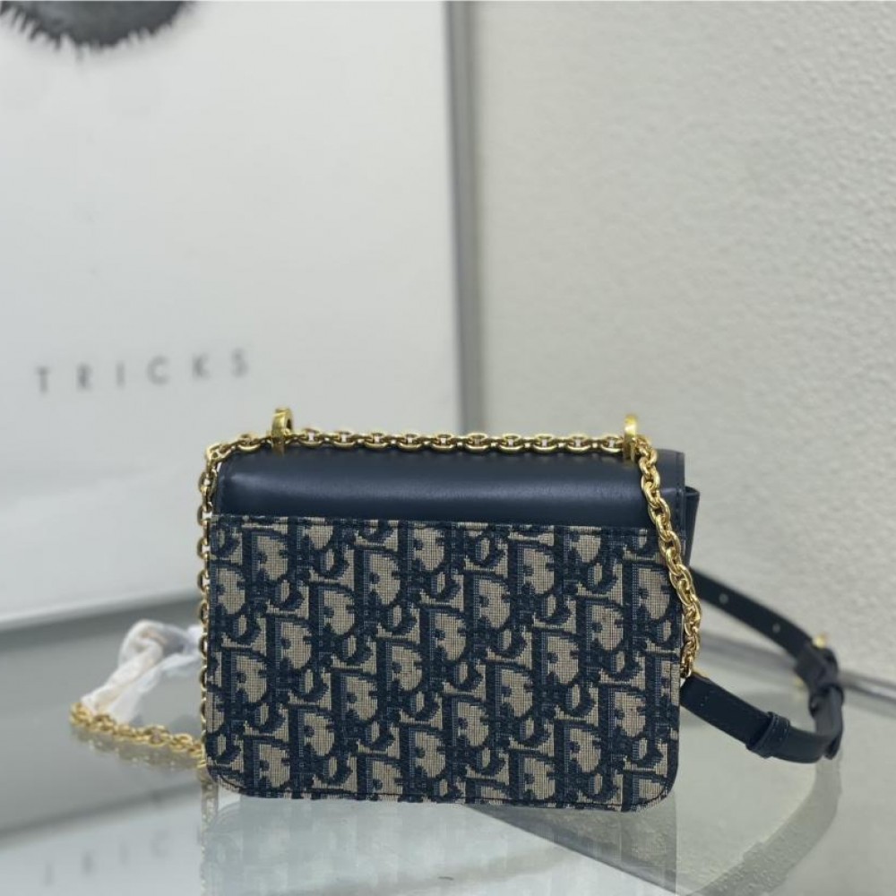 Christian Dior CARO series blue printed exquisite hardware chain bag Christian Dior CARO series blue printed exquisite hardware chain bag