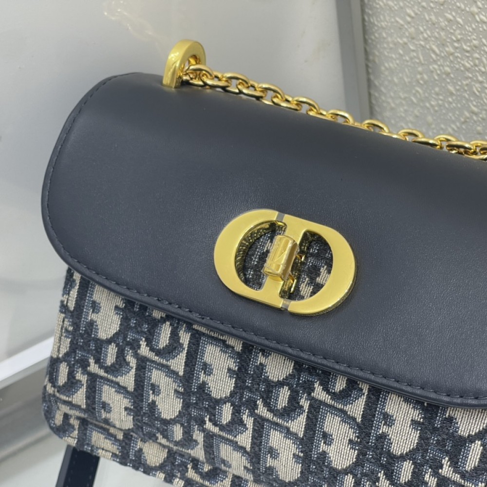 Christian Dior CARO series blue printed exquisite hardware chain bag Christian Dior CARO series blue printed exquisite hardware chain bag