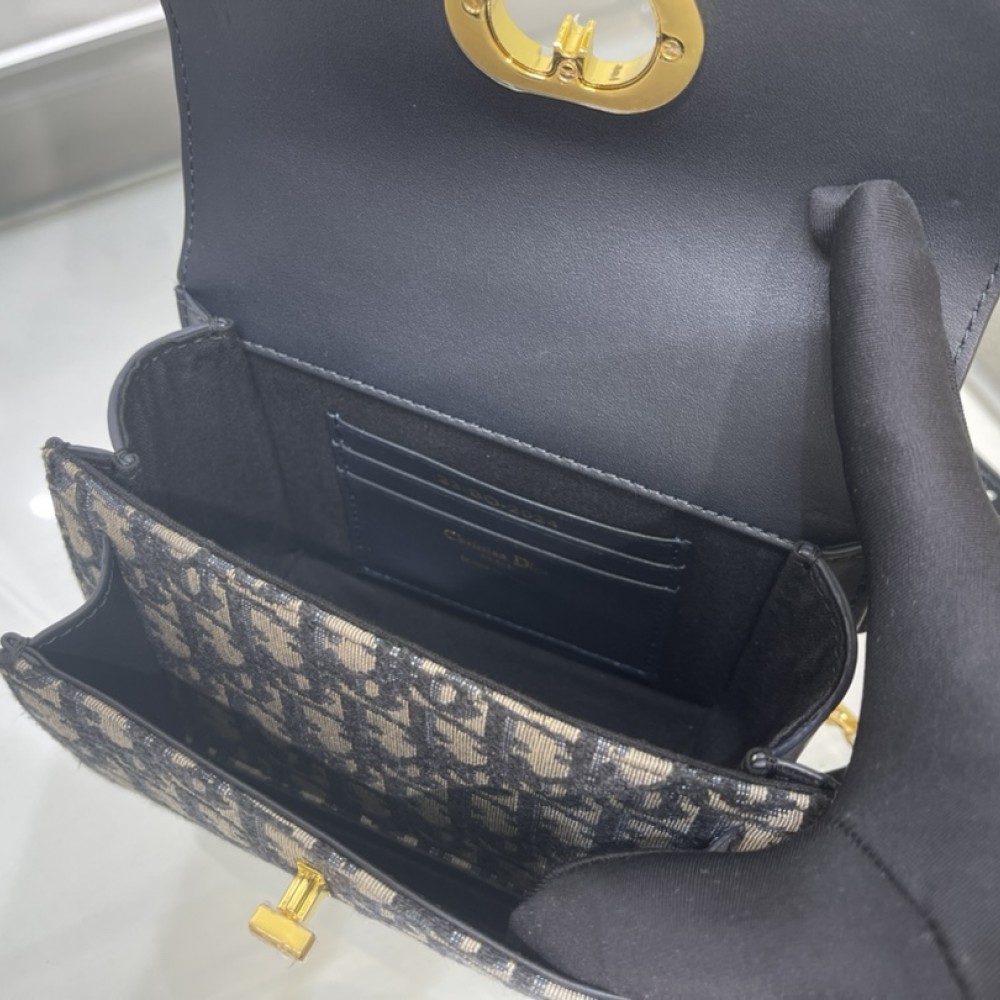 Christian Dior CARO series blue printed exquisite hardware chain bag Christian Dior CARO series blue printed exquisite hardware chain bag