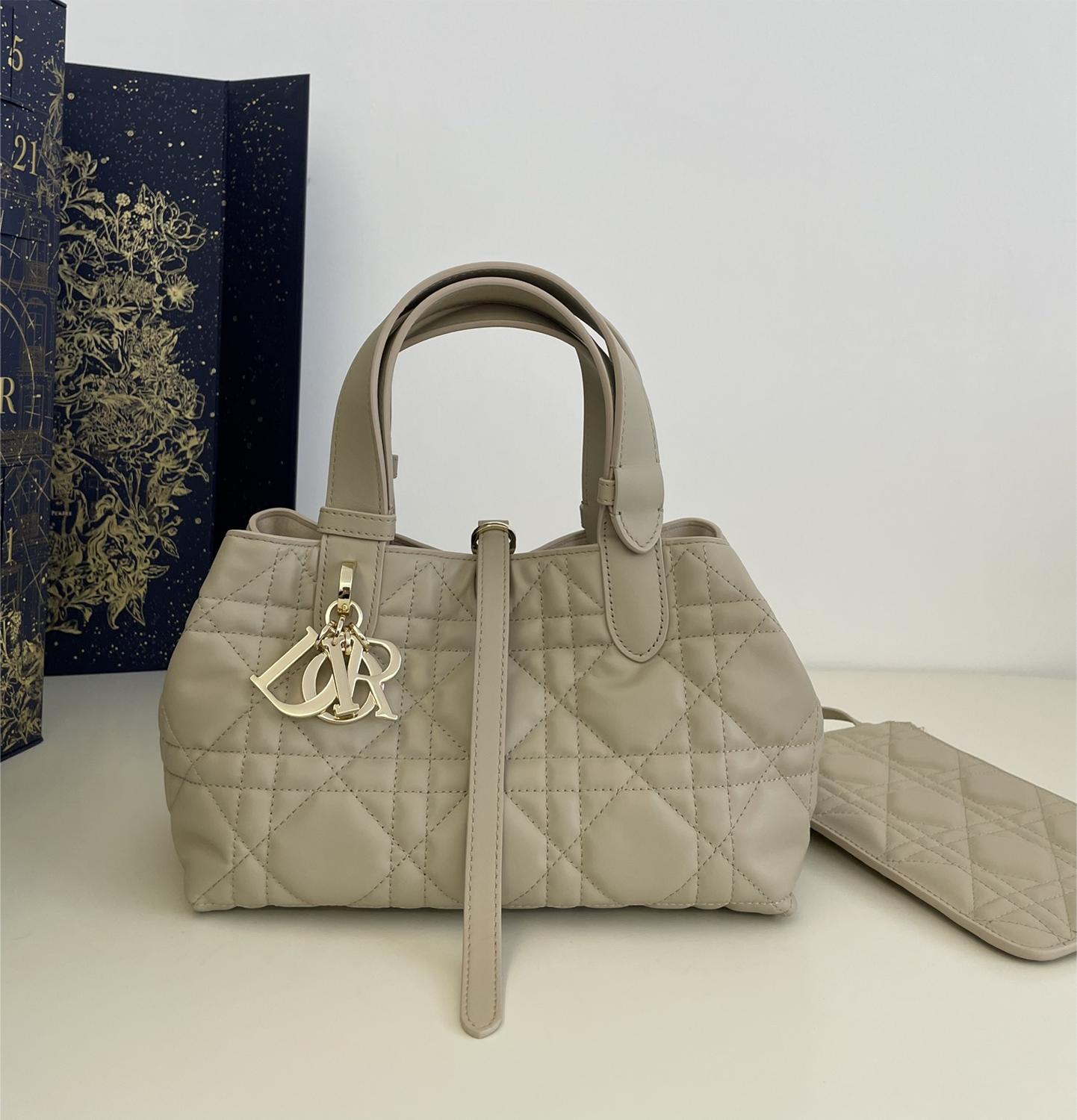 Christian Dior LADY DIOR classic rattan stitching gray handbag Christian Dior LADY DIOR classic rattan stitching gray handbag