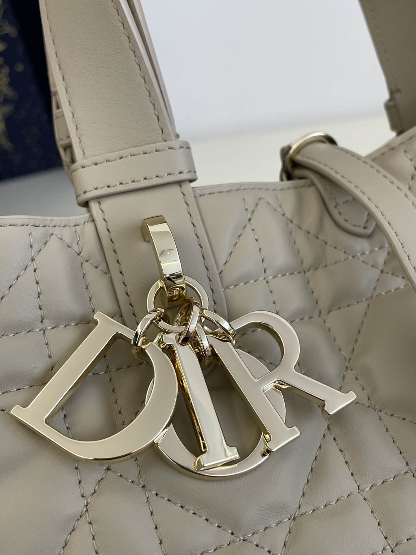 Christian Dior LADY DIOR classic rattan stitching gray handbag Christian Dior LADY DIOR classic rattan stitching gray handbag