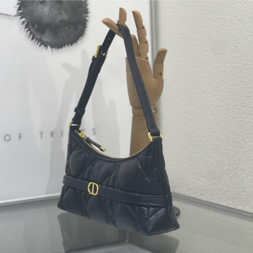 Christian Dior DIOR CARO series oversized rattan check detachable leather chain bag Christian Dior DIOR CARO series oversized rattan check detachable leather chain bag