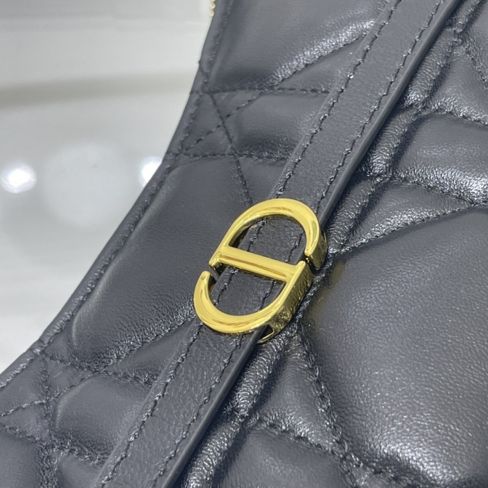 Christian Dior DIOR CARO series oversized rattan check detachable leather chain bag Christian Dior DIOR CARO series oversized rattan check detachable leather chain bag