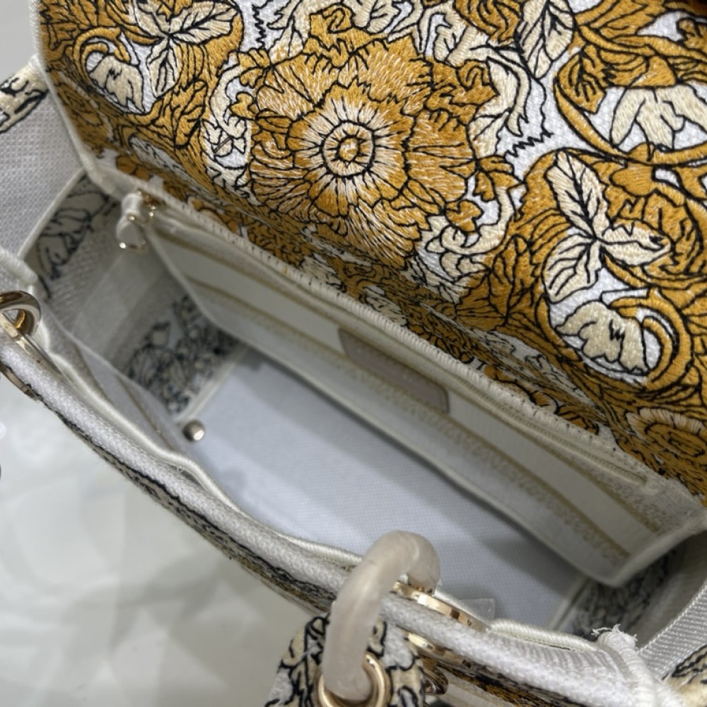Christian Dior LADY DIOR series platinum embroidery gold silk print chain handbag Christian Dior LADY DIOR series platinum embroidery gold silk print chain handbag