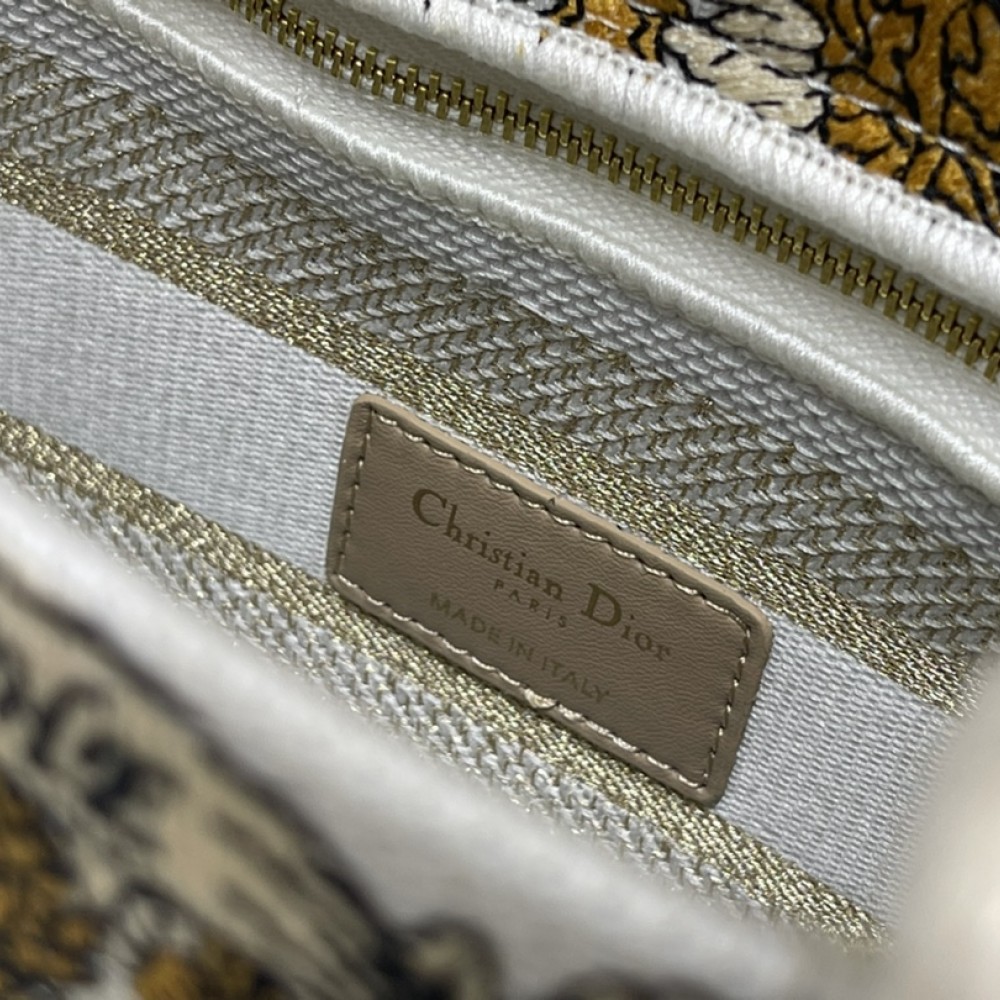 Christian Dior LADY DIOR series platinum embroidery gold silk print chain handbag Christian Dior LADY DIOR series platinum embroidery gold silk print chain handbag