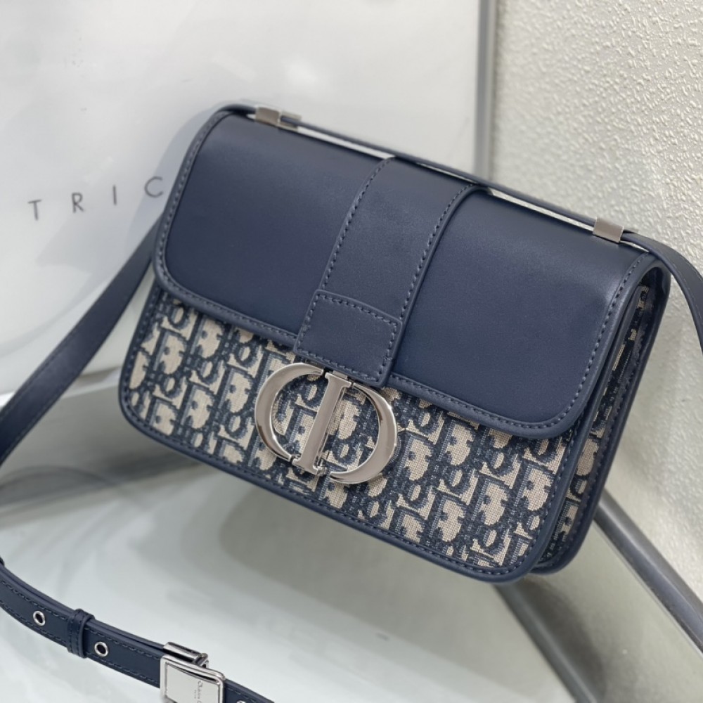Christian Dior SADDLE series blue printed gold stamped logo shoulder strap flap horseshoe bag Christian Dior SADDLE series blue printed gold stamped logo shoulder strap flap horseshoe bag