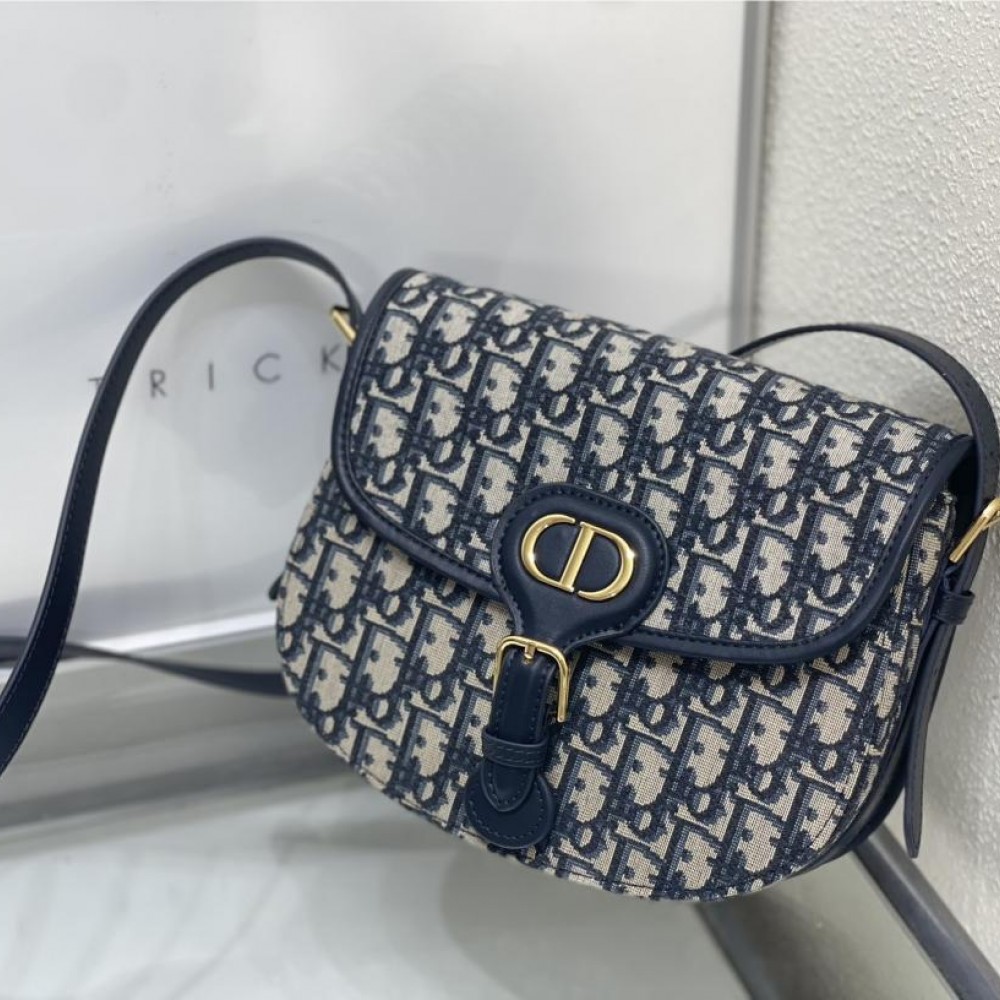 Christian Dior DIOR SADDLE series classic blue printed gold stamped logo shoulder strap flap shoulder bag Christian Dior DIOR SADDLE series classic blue printed gold stamped logo shoulder strap flap shoulder bag