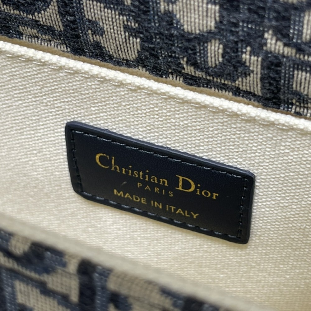 Christian Dior DIOR SADDLE series classic blue printed gold stamped logo shoulder strap flap shoulder bag Christian Dior DIOR SADDLE series classic blue printed gold stamped logo shoulder strap flap shoulder bag