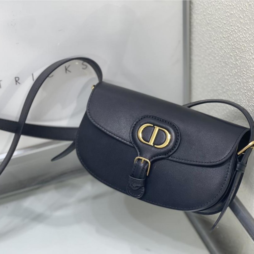 Christian Dior DIOR SADDLE series classic pure black leather gold logo shoulder strap flap shoulder bag Christian Dior DIOR SADDLE series classic pure black leather gold logo shoulder strap flap shoulder bag