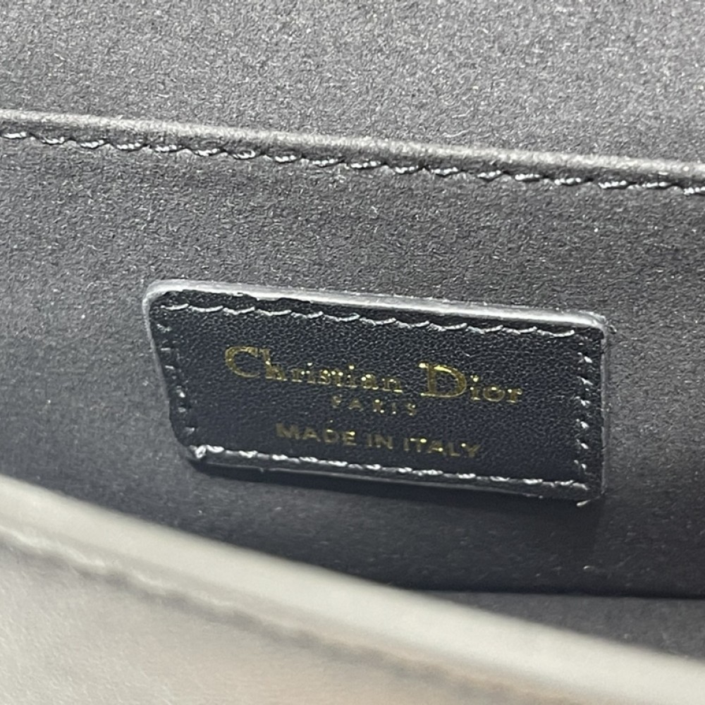 Christian Dior DIOR SADDLE series classic pure black leather gold logo shoulder strap flap shoulder bag Christian Dior DIOR SADDLE series classic pure black leather gold logo shoulder strap flap shoulder bag