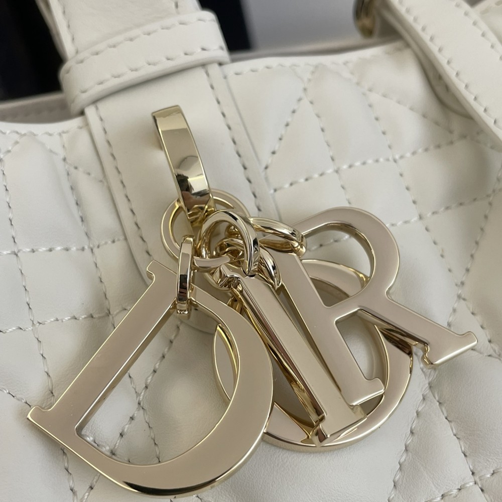 Christian Dior LADY DIOR classic rattan stitching white leather handbag Christian Dior LADY DIOR classic rattan stitching white leather handbag