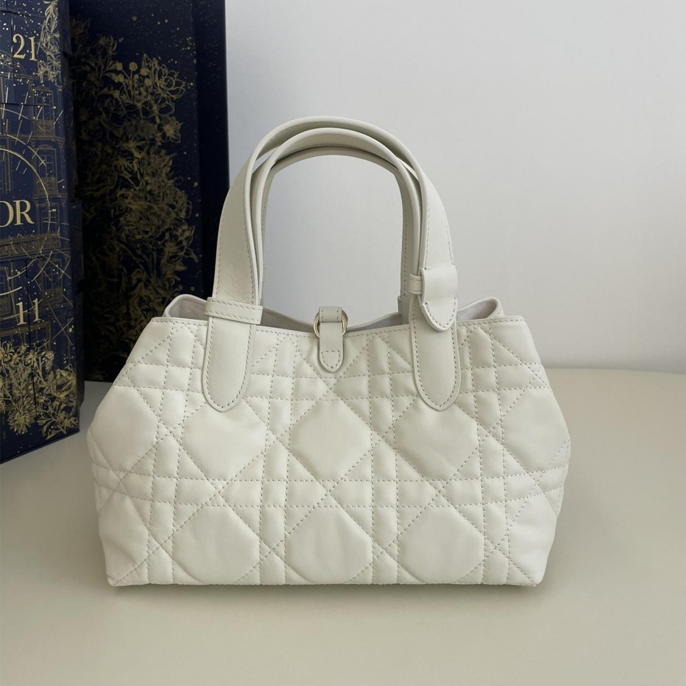Christian Dior LADY DIOR classic rattan stitching white leather handbag Christian Dior LADY DIOR classic rattan stitching white leather handbag