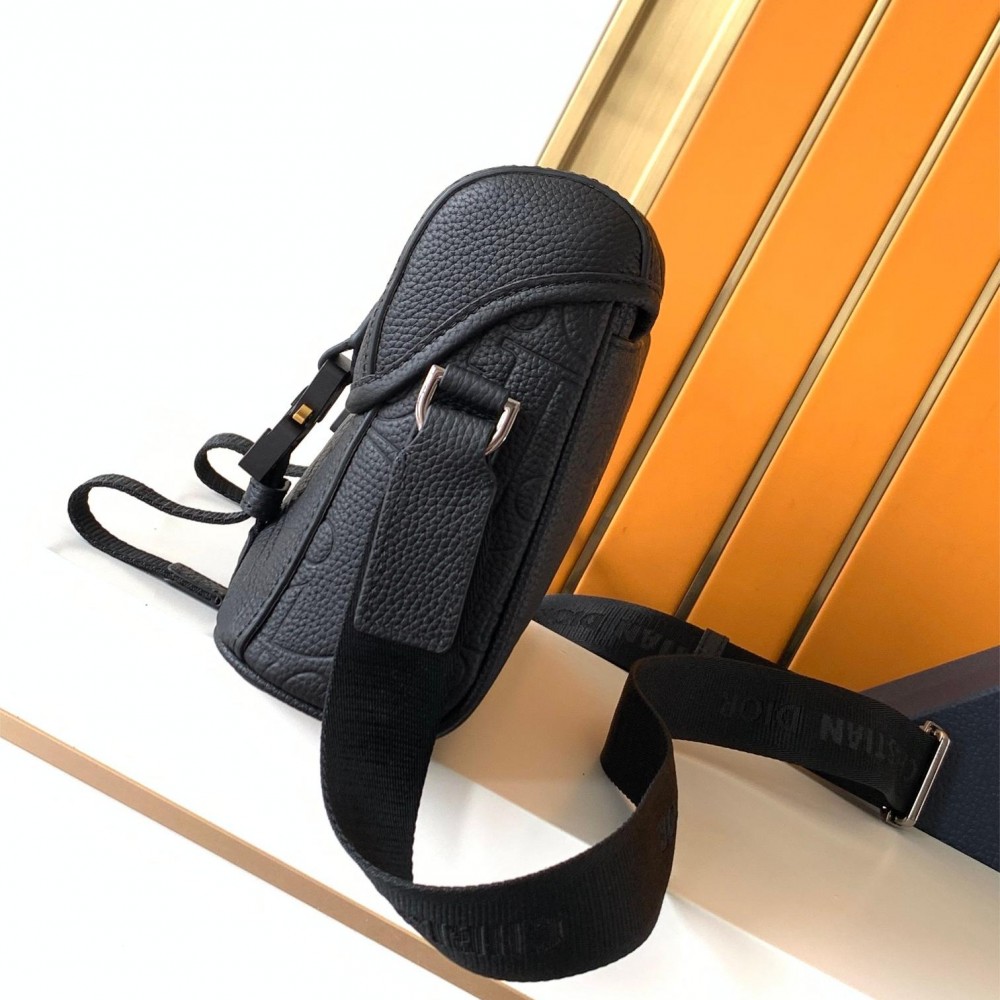 Christian Dior Oblique Collection Classic Black Cannage Leather Crossbody Handbag Christian Dior Oblique Collection Classic Black Cannage Leather Crossbody Handbag
