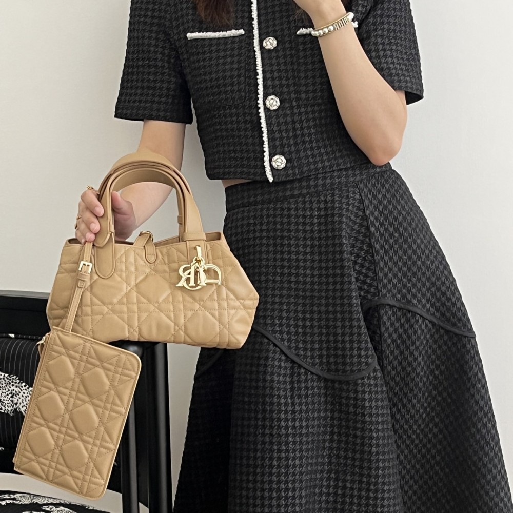 Christian Dior LADY DIOR classic rattan stitching brown leather handbag Christian Dior LADY DIOR classic rattan stitching brown leather handbag