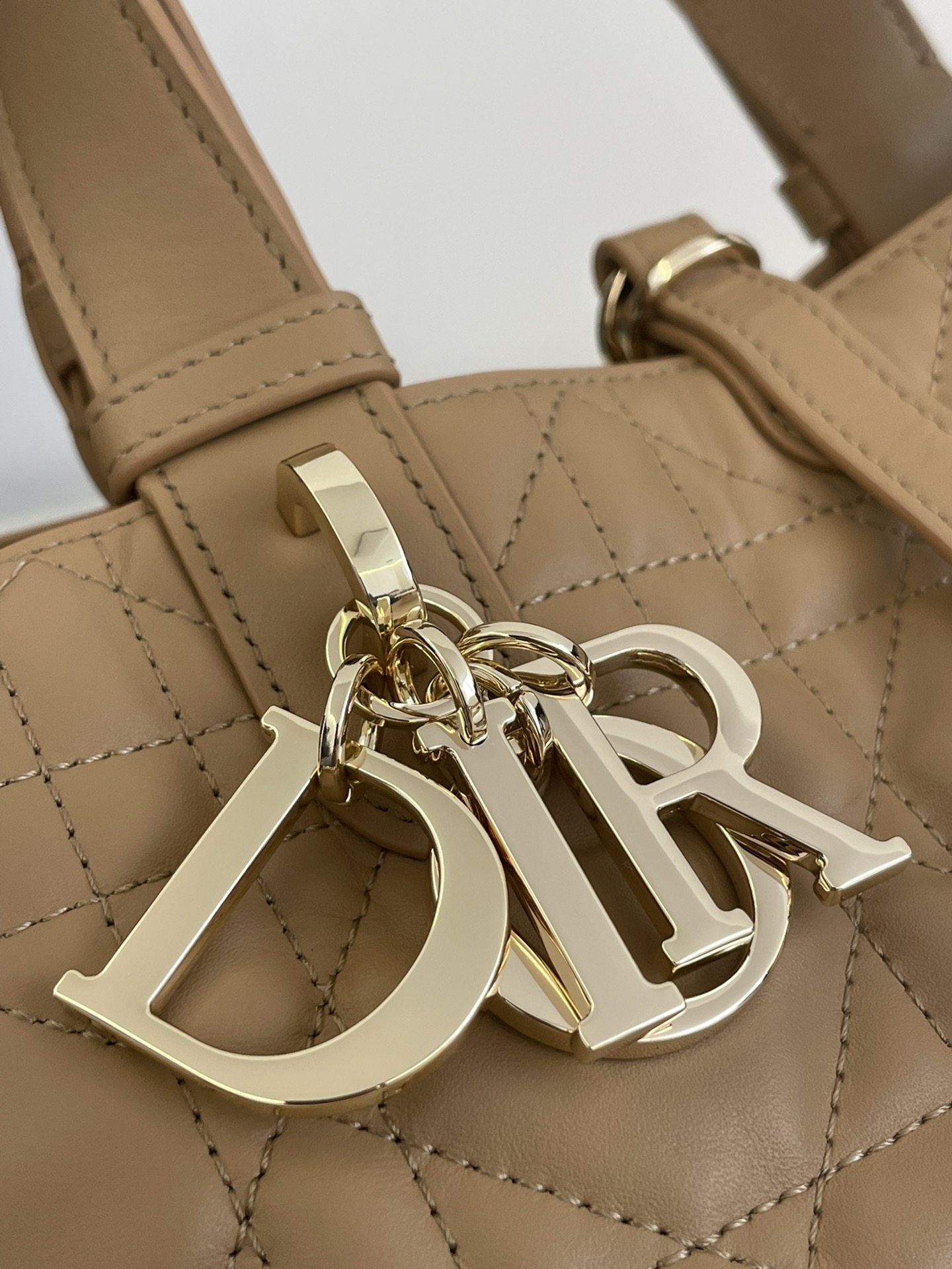 Christian Dior LADY DIOR classic rattan stitching brown leather handbag Christian Dior LADY DIOR classic rattan stitching brown leather handbag