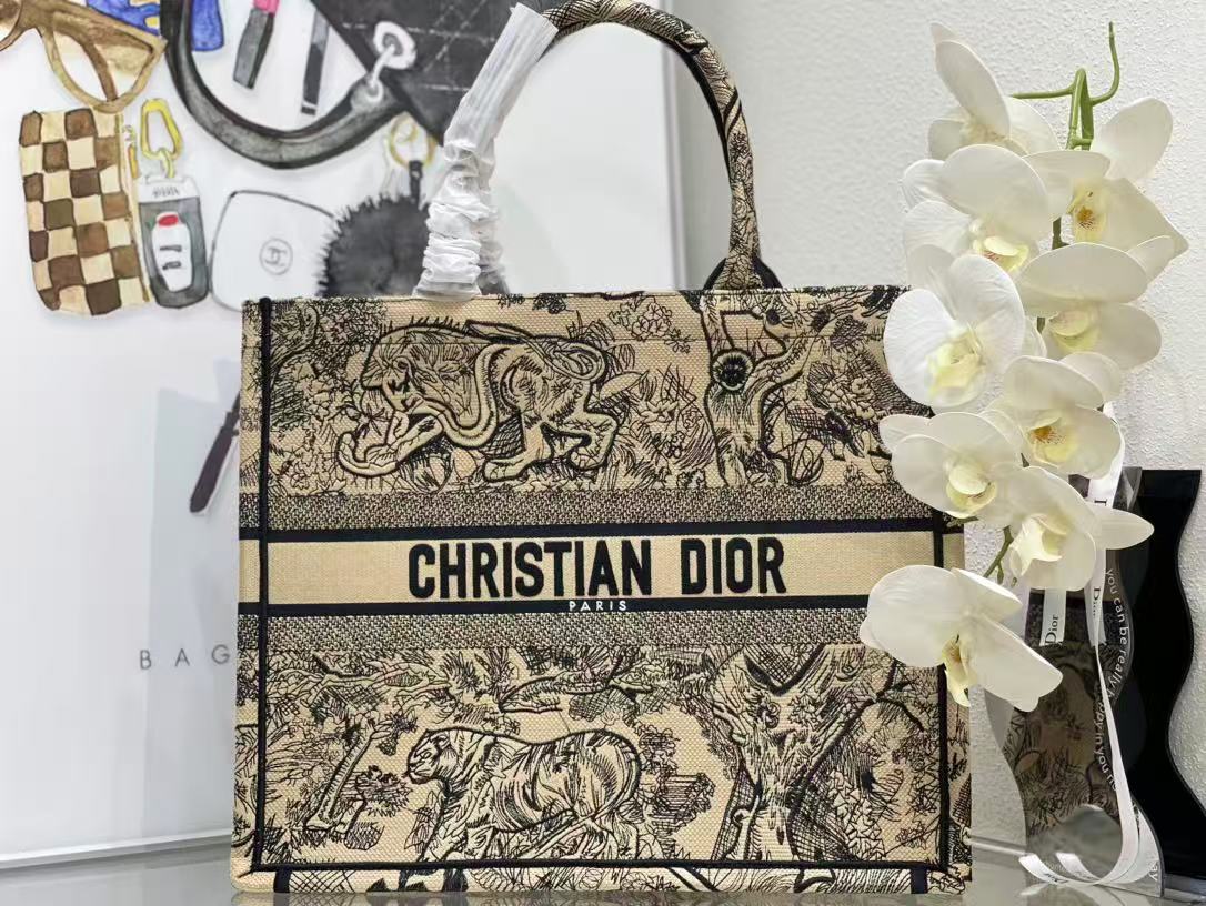 CHRISTIAN DIOR Canvas Embroidered Large Dioriviera Toile De Jouy Book Tote Beige