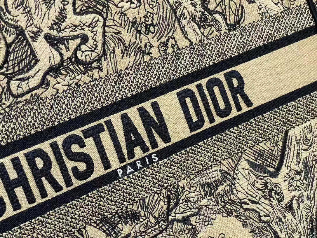 CHRISTIAN DIOR Canvas Embroidered Large Dioriviera Toile De Jouy Book Tote Beige