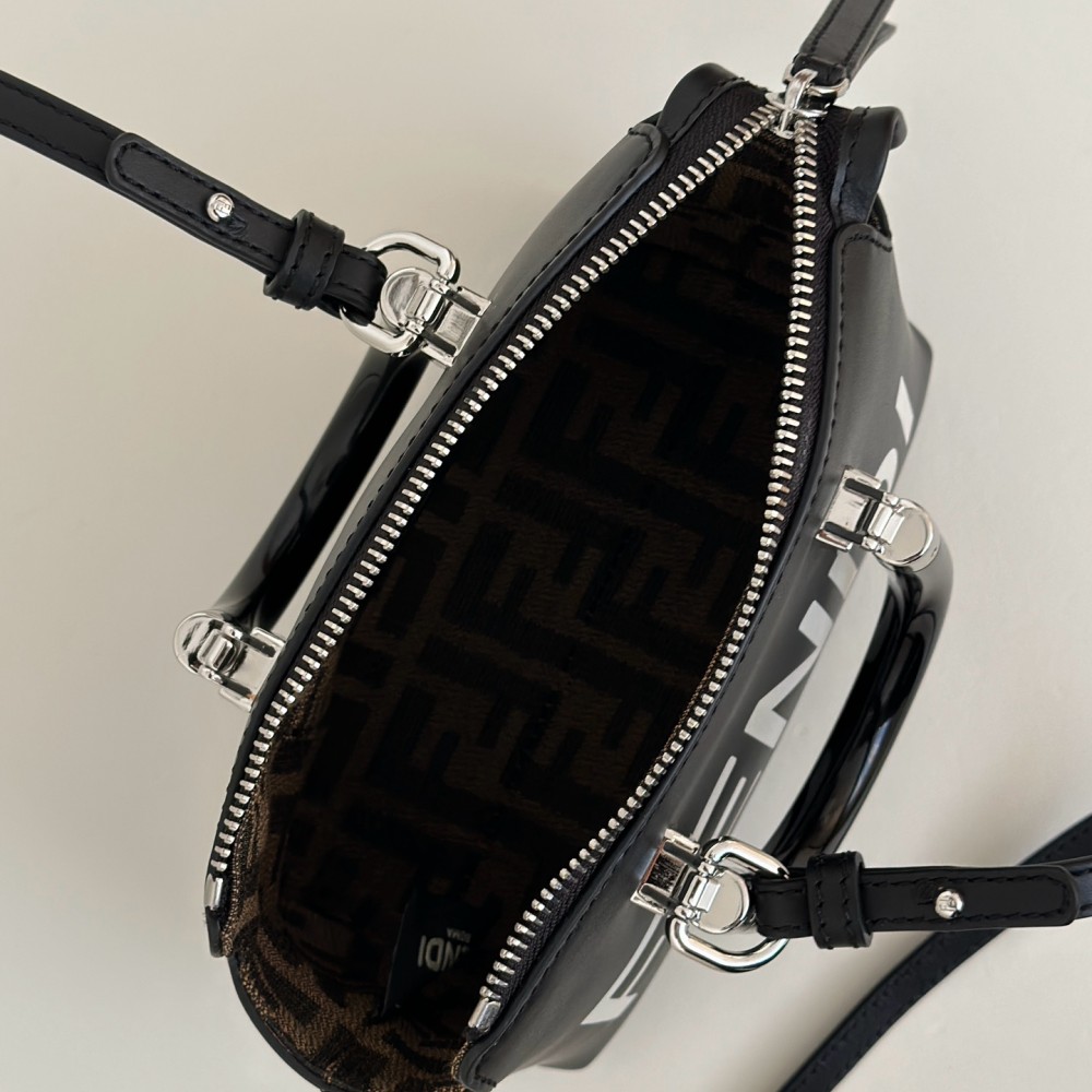 FENDI Baguette Starry Black Luxury Practical Handbag FENDI Baguette Starry Black Luxury Practical Handbag
