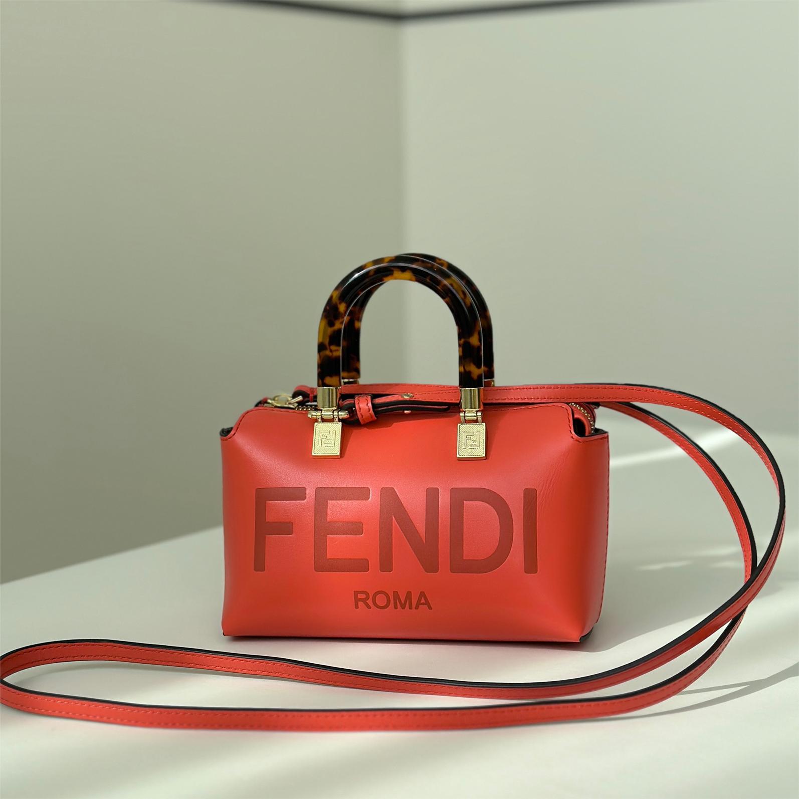 FENDI Baguette Flame Red Luxury Practical Handbag