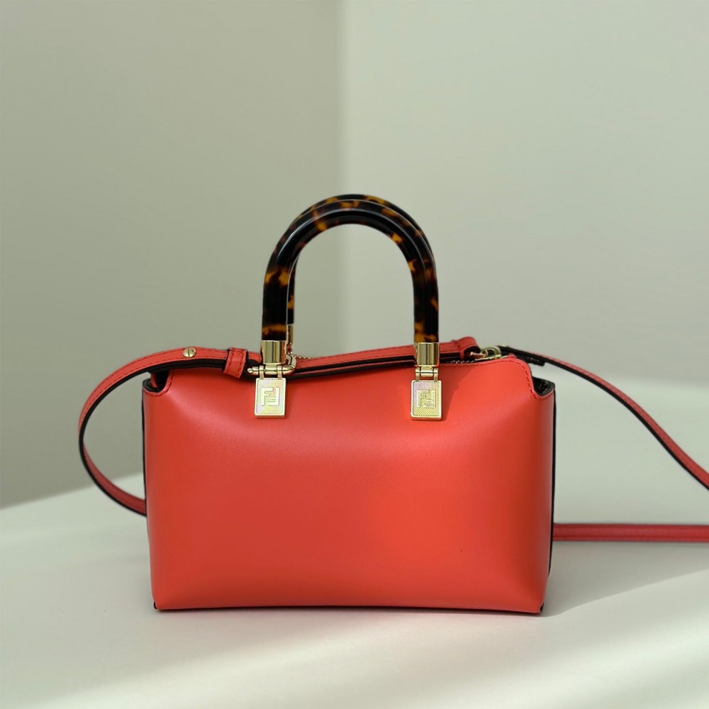 FENDI Baguette Flame Red Luxury Practical Handbag FENDI Baguette Flame Red Luxury Practical Handbag