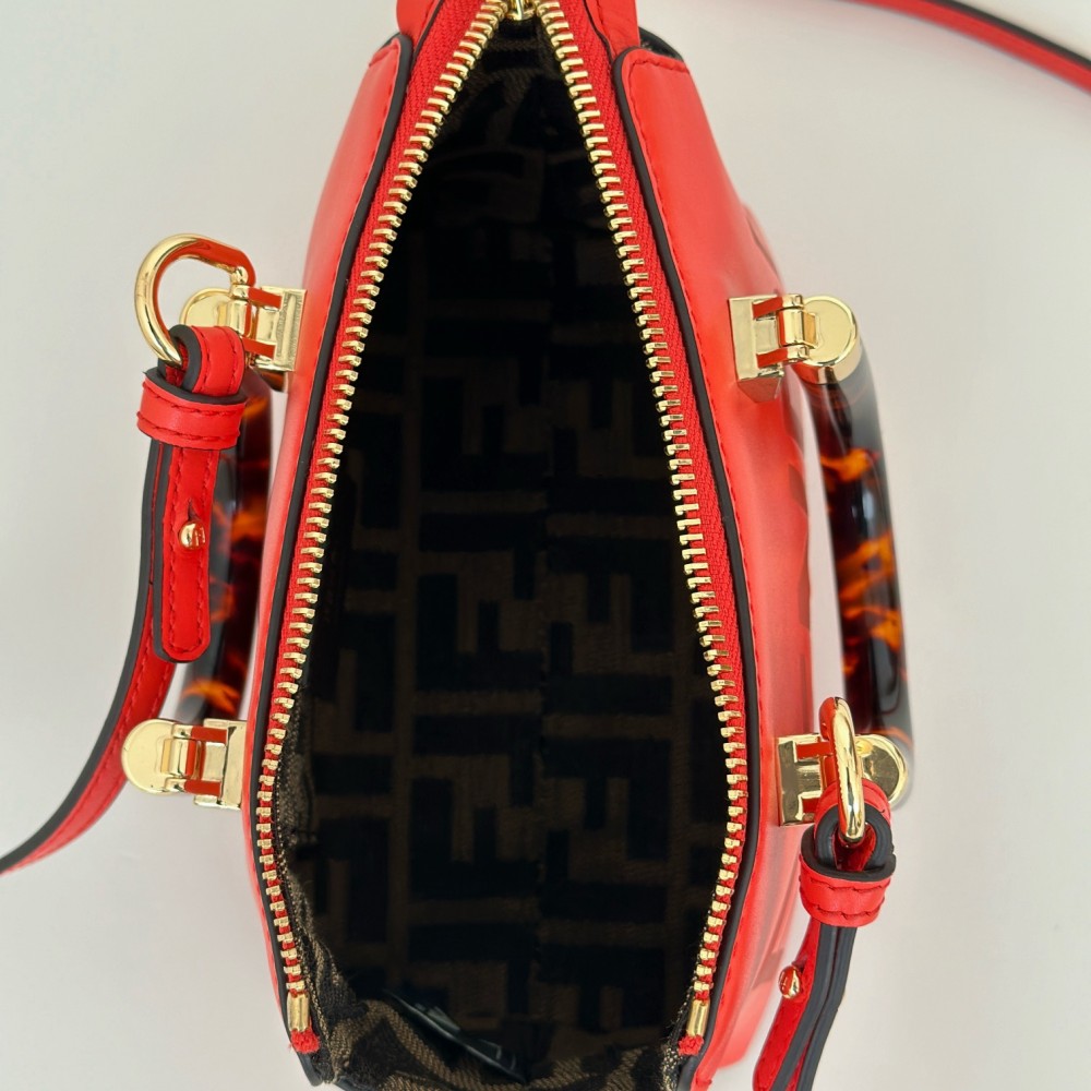 FENDI Baguette Flame Red Luxury Practical Handbag FENDI Baguette Flame Red Luxury Practical Handbag
