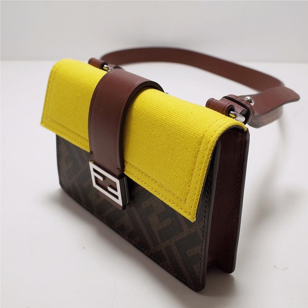 FENDI Fun Fur Honey Yellow Brown Contrast Hardware Simple Luxury Practical Handbag FENDI Fun Fur Honey Yellow Brown Contrast Hardware Simple Luxury Practical Handbag