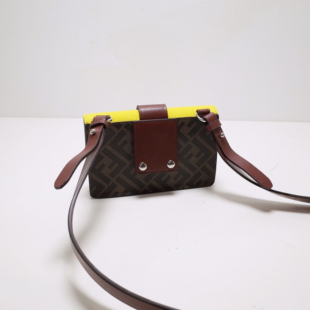 FENDI Fun Fur Honey Yellow Brown Contrast Hardware Simple Luxury Practical Handbag FENDI Fun Fur Honey Yellow Brown Contrast Hardware Simple Luxury Practical Handbag