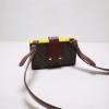 FENDI Fun Fur Honey Yellow Brown Contrast Hardware Simple Luxury Practical Handbag FENDI Fun Fur Honey Yellow Brown Contrast Hardware Simple Luxury Practical Handbag