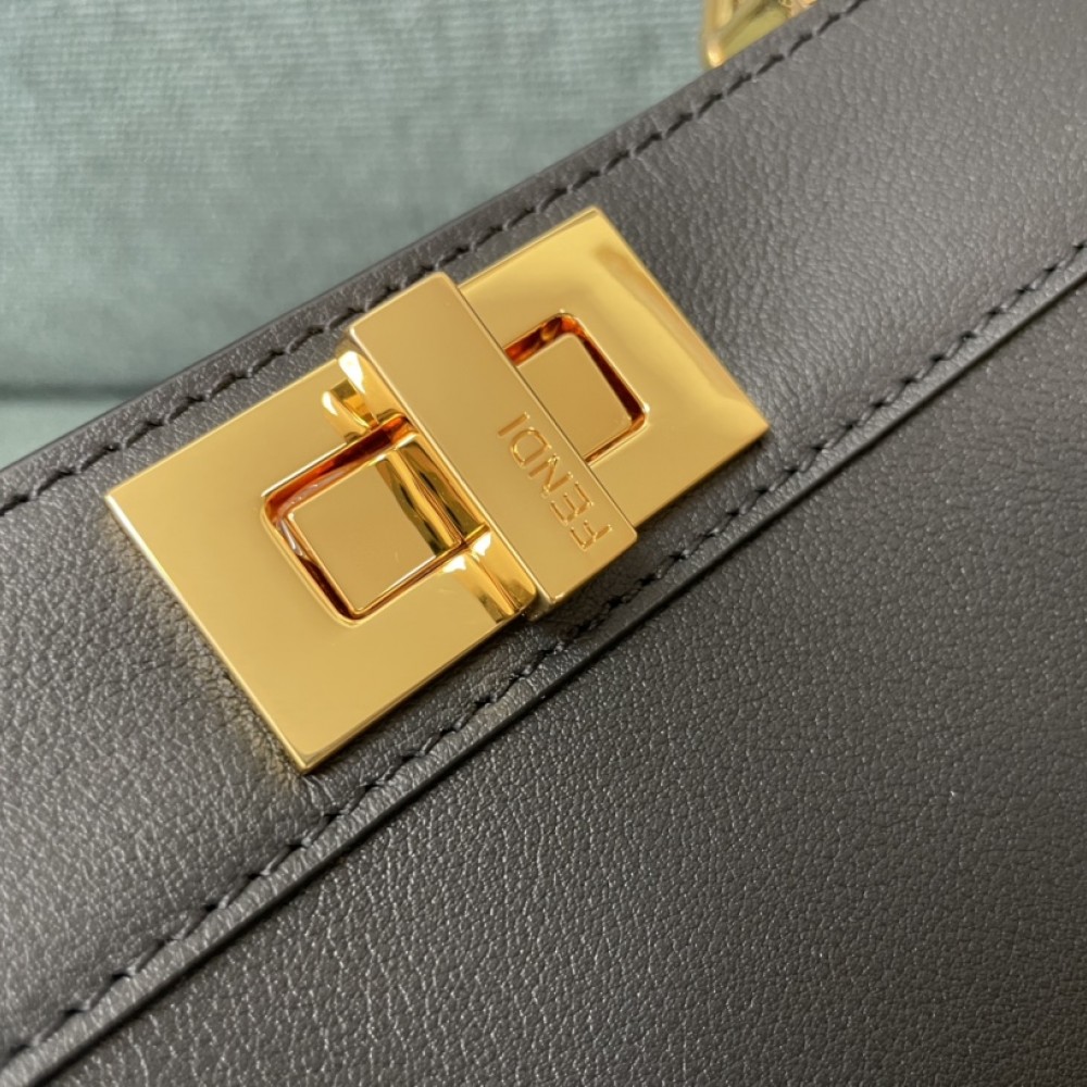 FENDI Peekaboo series handbag crossbody bag FENDI Peekaboo series handbag crossbody bag