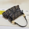 FENDI Baguette series monogram handbag crossbody bag FENDI Baguette series monogram handbag crossbody bag