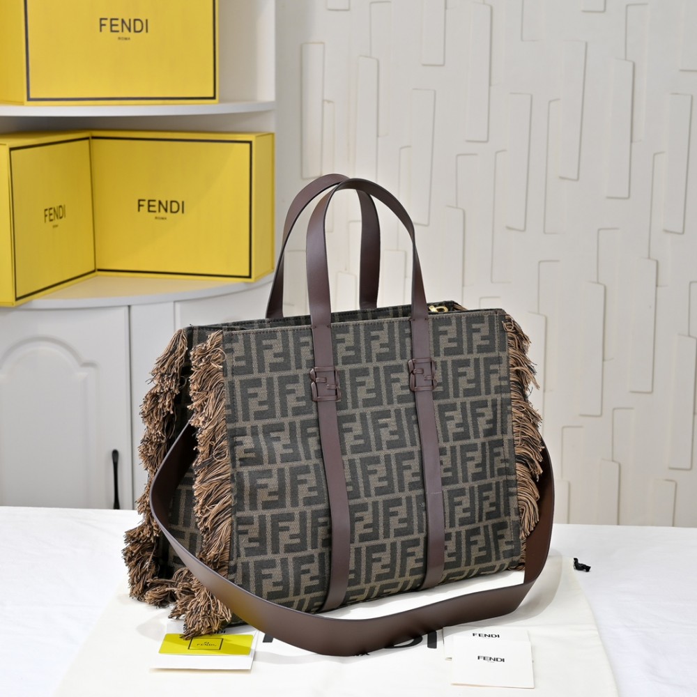 FENDI FF Monogram Tote Bag 87FE