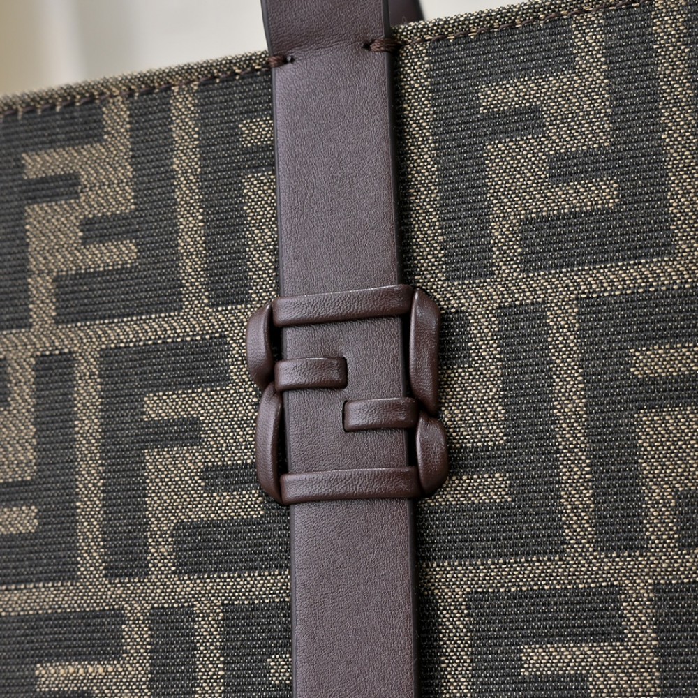 FENDI FF Monogram Tote Bag 87FE