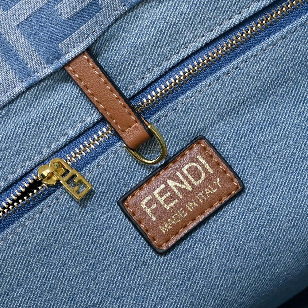 FENDI FF Monogram Tote Bag