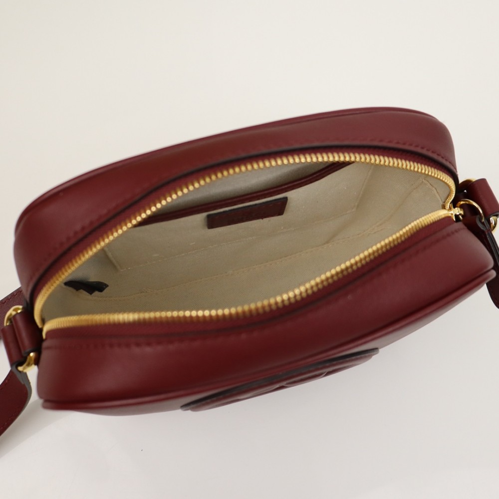 Gucci GG Marmont series crimson pattern exquisite hardware chain bag Gucci GG Marmont series crimson pattern exquisite hardware chain bag