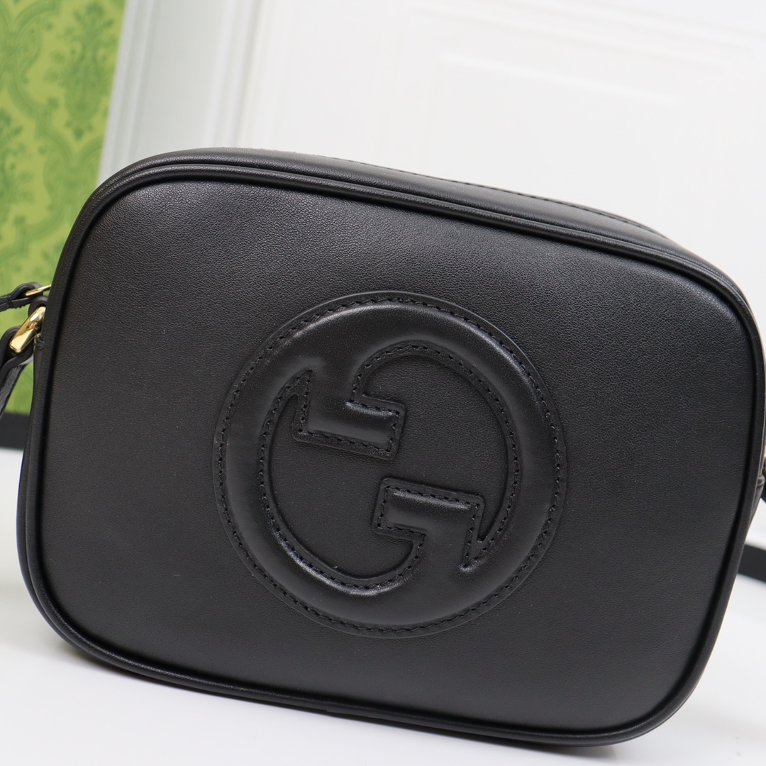 Gucci GG Marmont series heavy black pattern exquisite hardware chain bag Gucci GG Marmont series heavy black pattern exquisite hardware chain bag