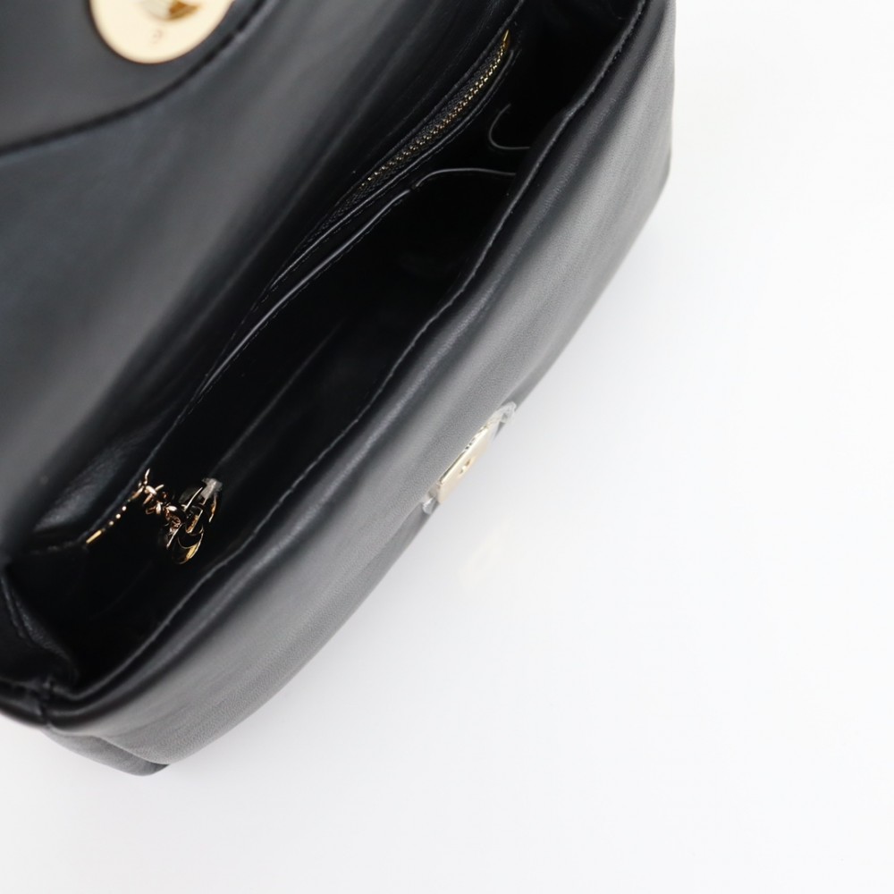 Gucci GG Marmont series starry black leather exquisite hardware handbag Gucci GG Marmont series starry black leather exquisite hardware handbag