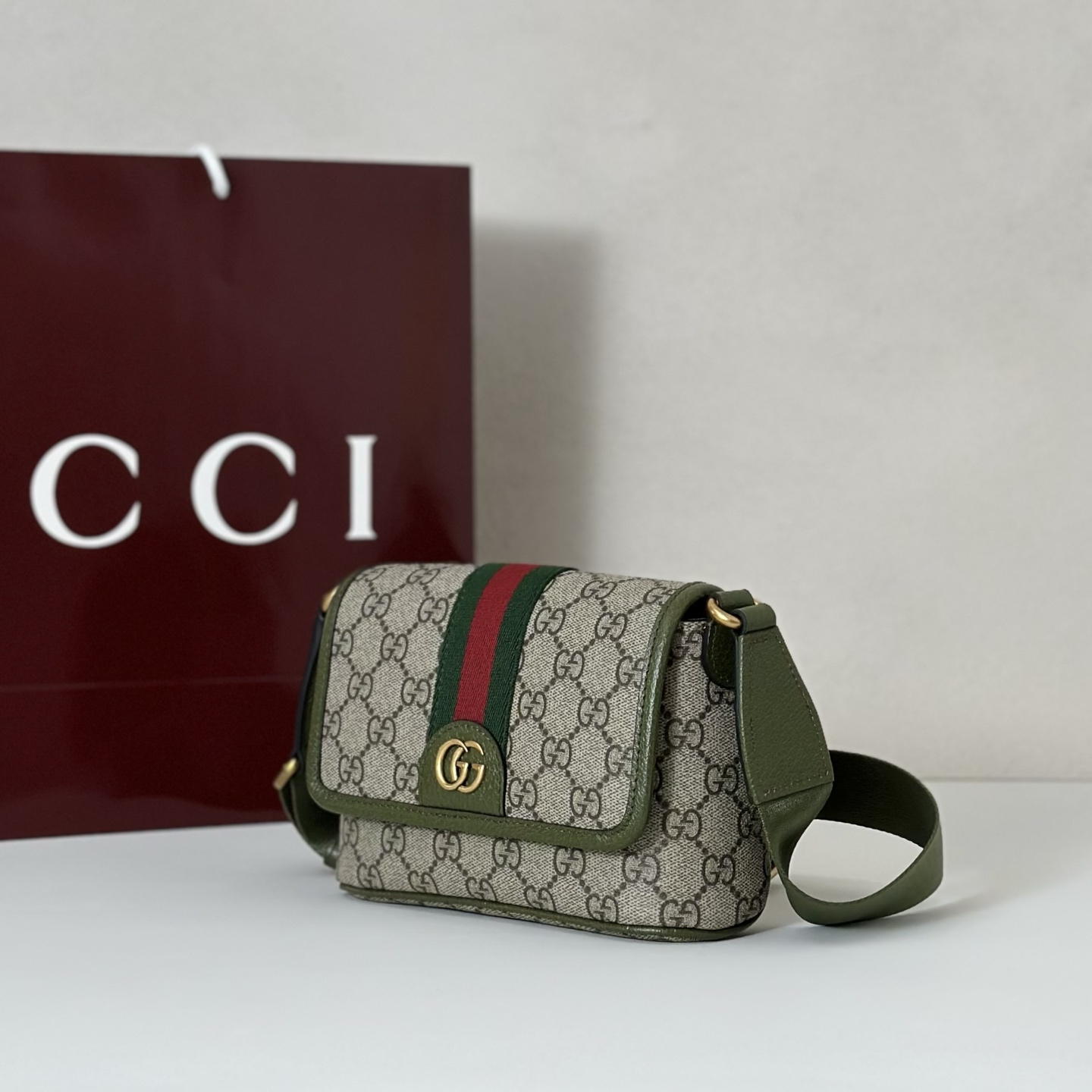Gucci Ophidia GG Monochrome Light Small Crossbody Bag Gucci Ophidia GG Monochrome Light Small Crossbody Bag