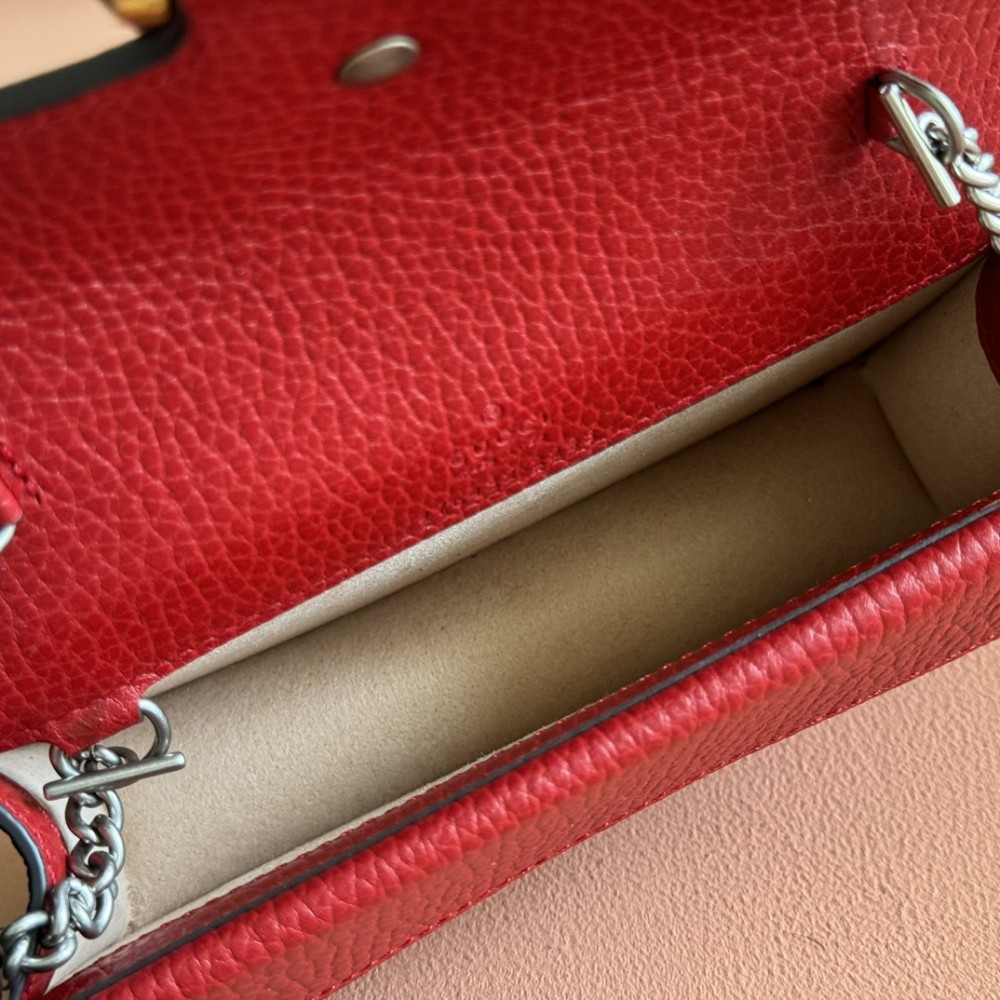 GUCCI Dionysus series red chain bag GUCCI Dionysus series red chain bag