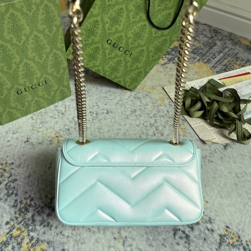 Gucci GG Marmont series bright green quilted chain bag Gucci GG Marmont series bright green quilted chain bag