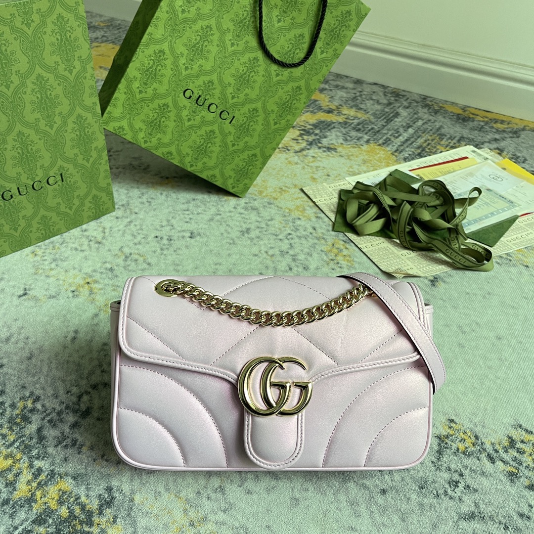 Gucci GG Marmont Ivory Quilted Chain Bag Gucci GG Marmont Ivory Quilted Chain Bag