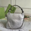 Gucci GG Marmont series silver handbag Gucci GG Marmont series silver handbag