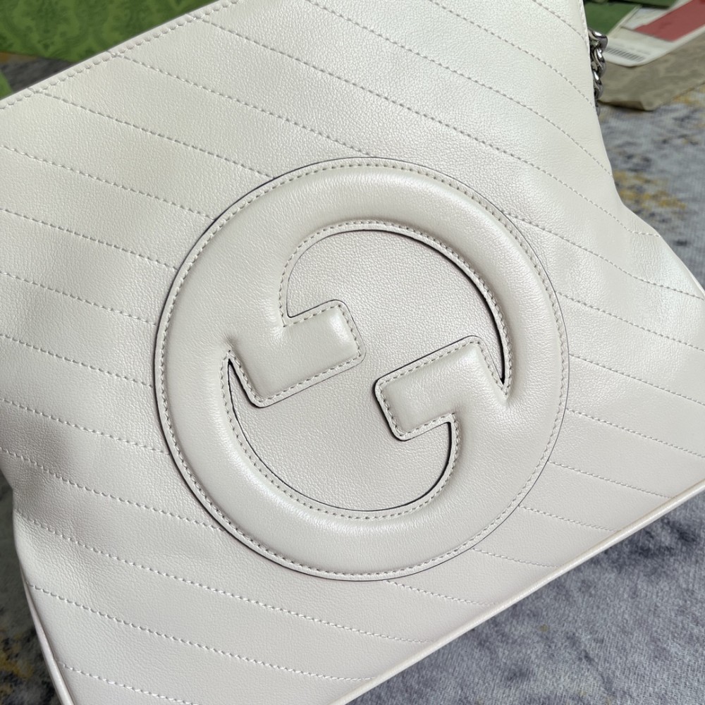 Gucci GG Marmont series white handbag Gucci GG Marmont series white handbag