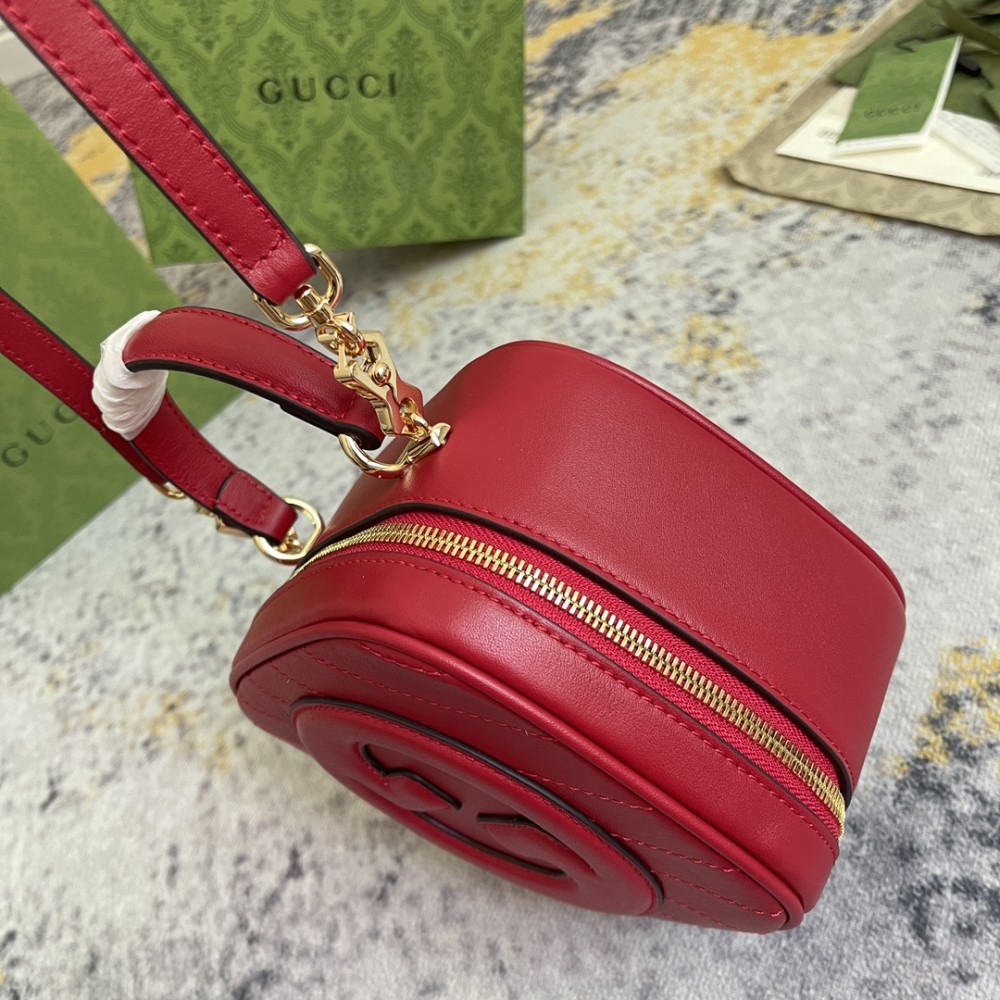 Gucci GG Marmont series red quilted handbag crossbody bag Gucci GG Marmont series red quilted handbag crossbody bag