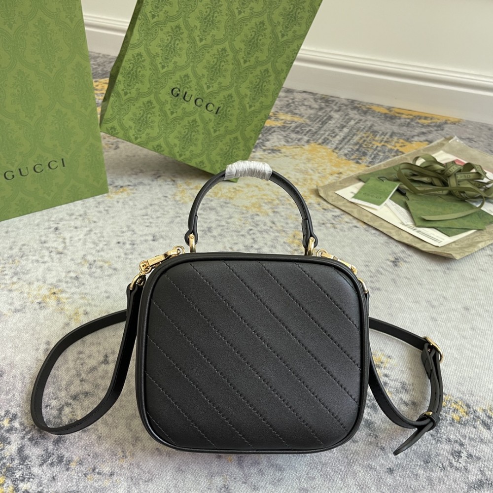 Gucci GG Marmont series black quilted handbag crossbody bag Gucci GG Marmont series black quilted handbag crossbody bag