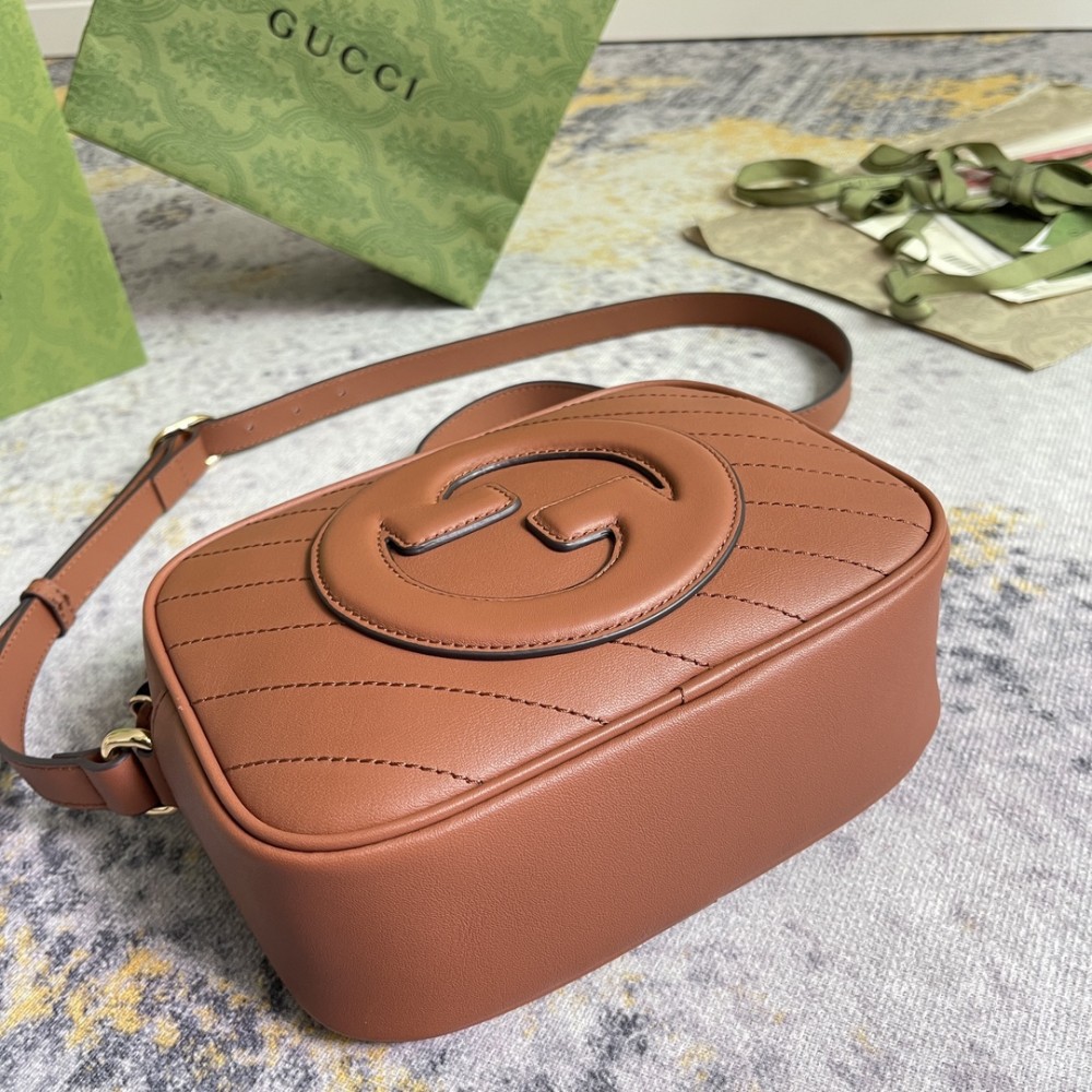 Gucci GG Marmont series brown quilted handbag crossbody bag Gucci GG Marmont series brown quilted handbag crossbody bag
