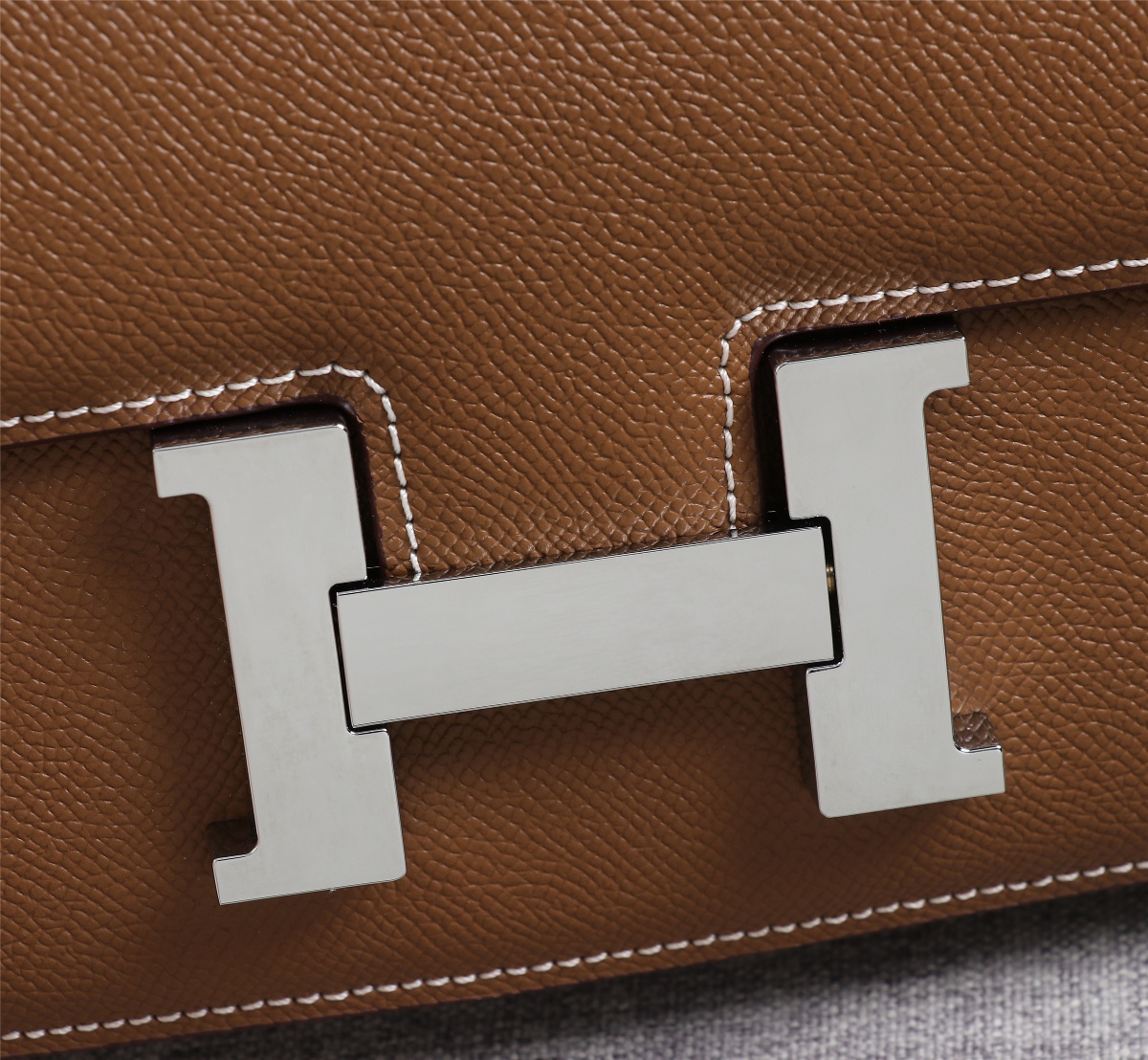 Hermès Constance 19 series exquisite hardware solid brown leather bag Hermès Constance 19 series exquisite hardware solid brown leather bag