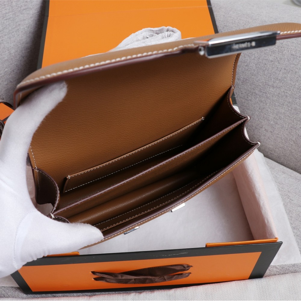 Hermès Constance 19 series exquisite hardware solid brown leather bag Hermès Constance 19 series exquisite hardware solid brown leather bag