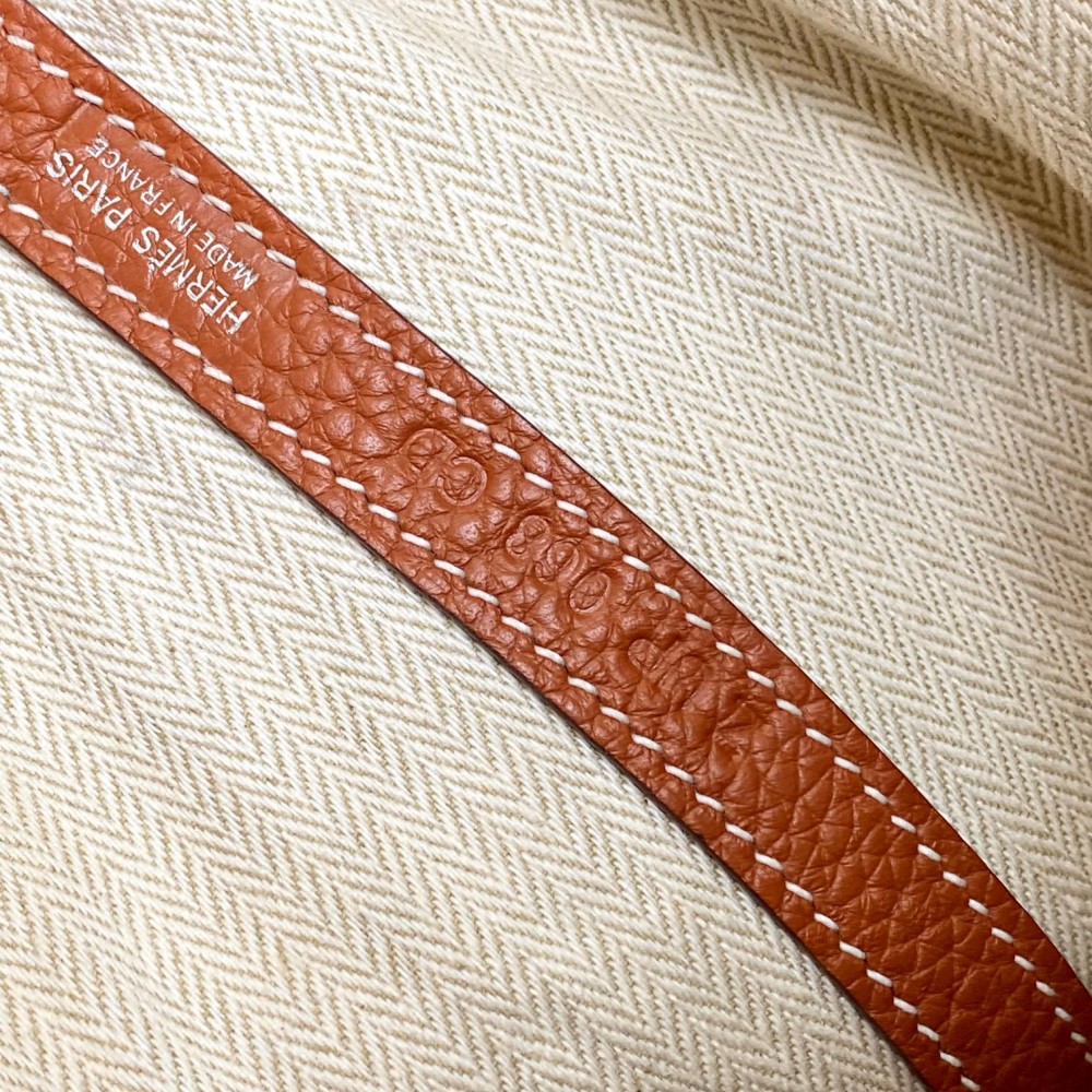 Hermès Kelly Brown Leather Magnetic Button Handbag Hermès Kelly Brown Leather Magnetic Button Handbag